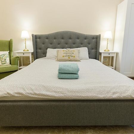 Beautiful Apartment In Heart Of Historical Center Тимишоара Екстериор снимка