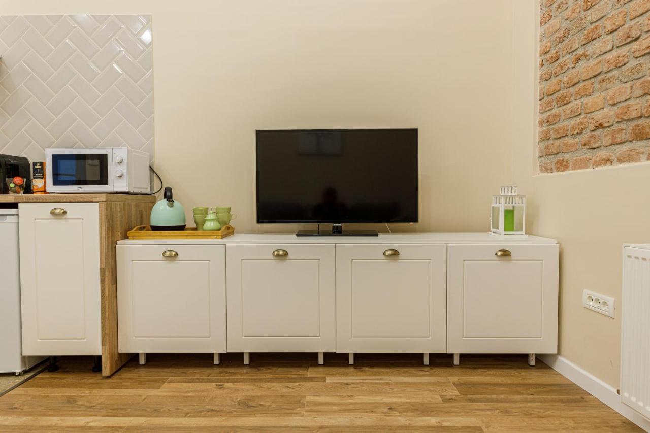 Beautiful Apartment In Heart Of Historical Center Тимишоара Екстериор снимка