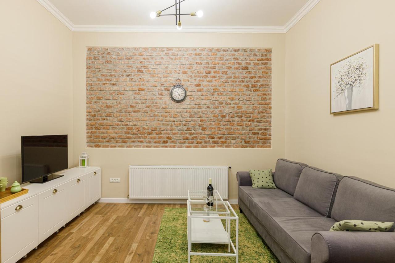 Beautiful Apartment In Heart Of Historical Center Тимишоара Екстериор снимка